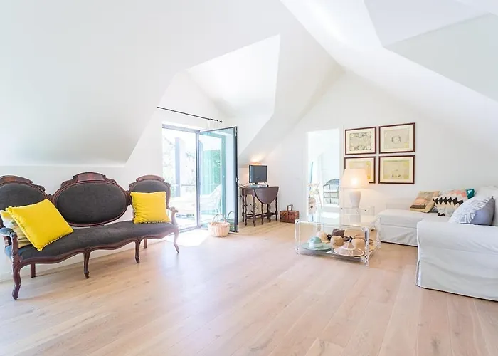 Santamaria Villa Colares